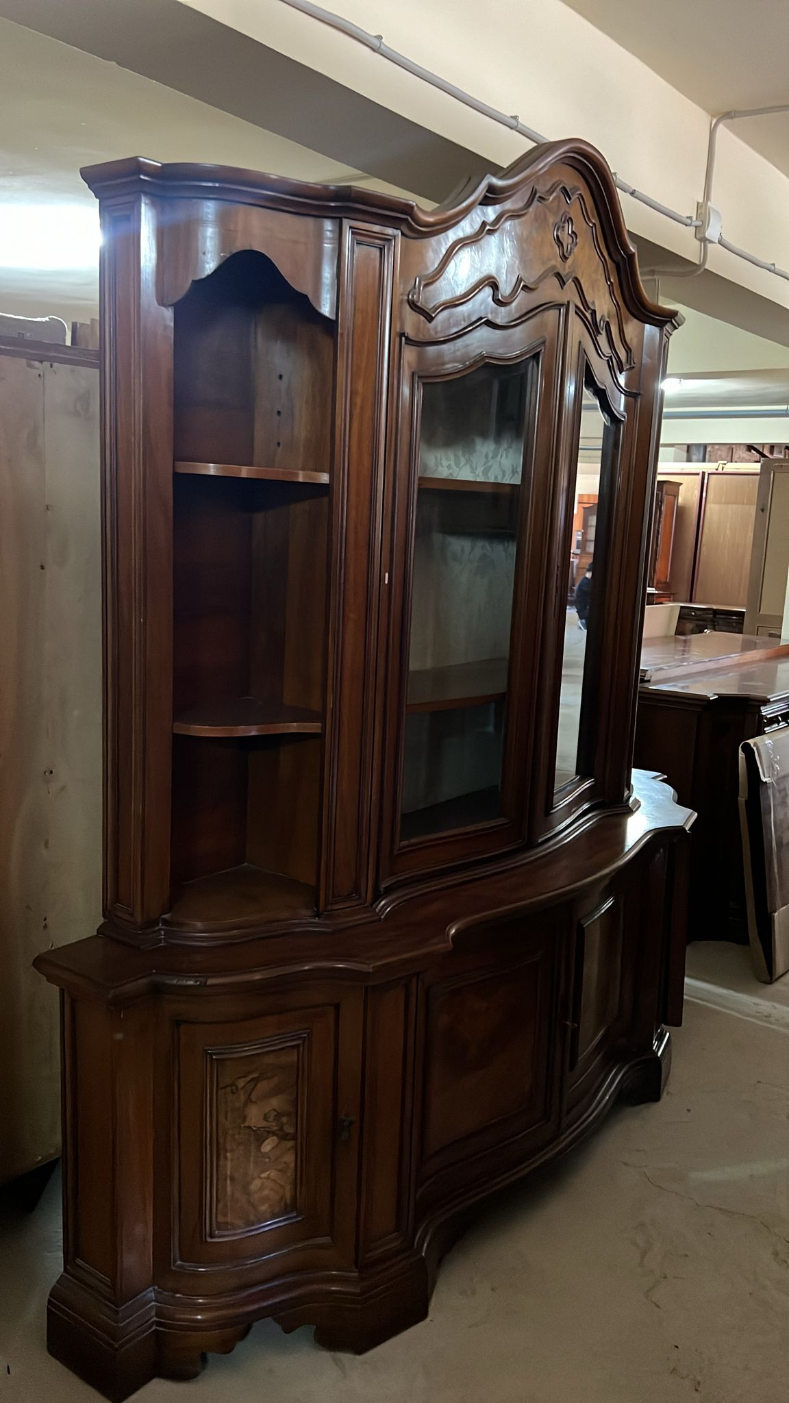 Vitrina clasică lemn sh de calitate italiană R-136