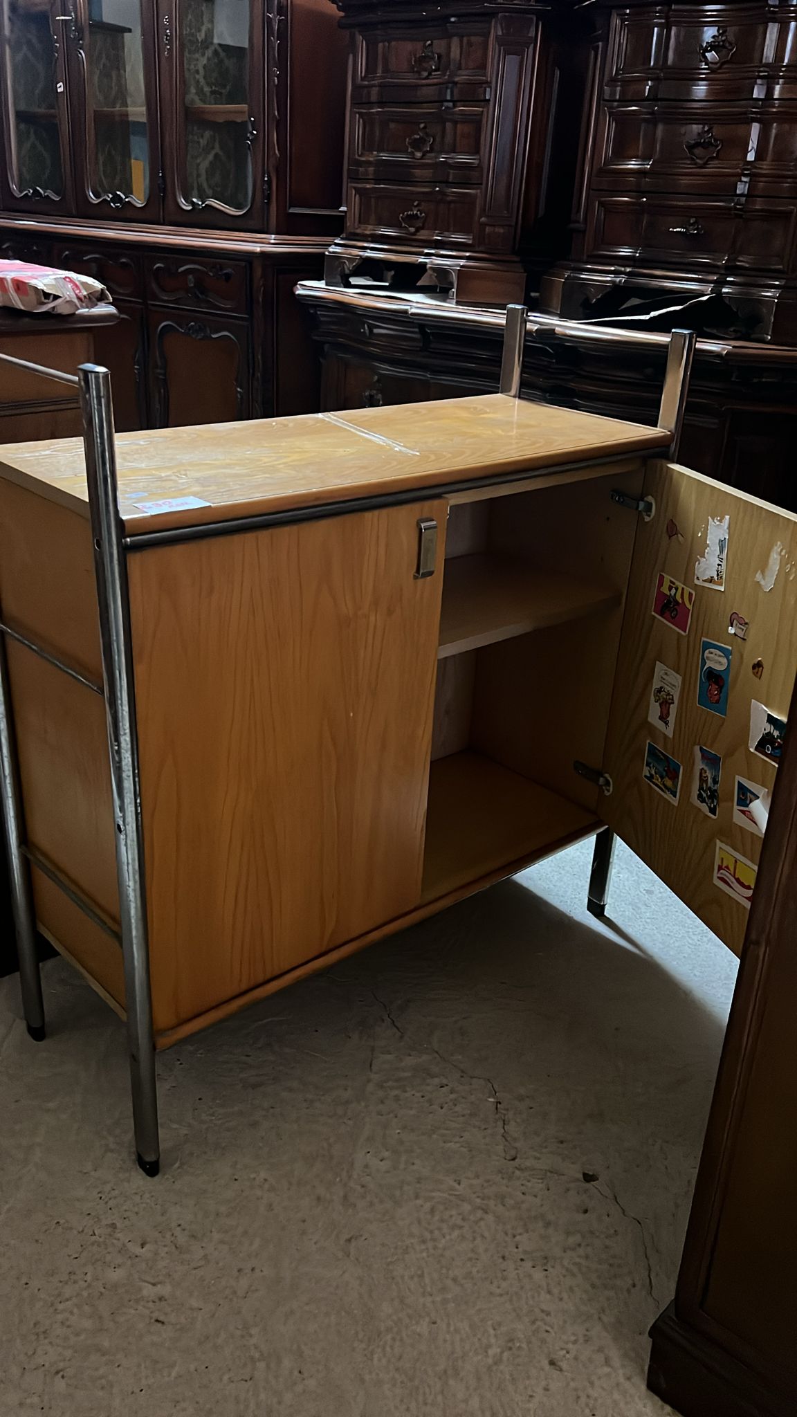 Mobile vintage in legno con struttura in metallo R-792 - imagine 2