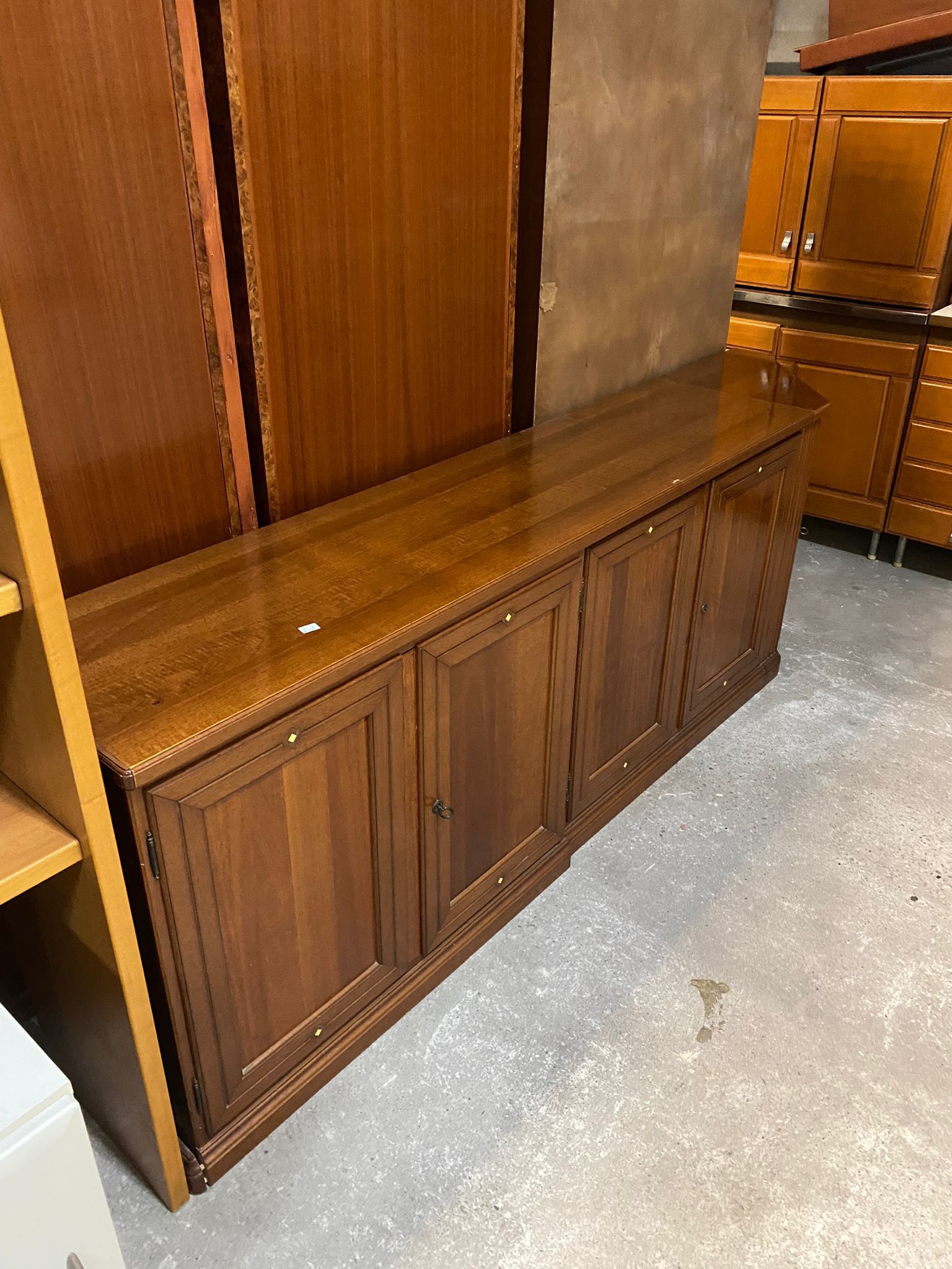 Bufet vintage lemn sh de calitate italiană R-869