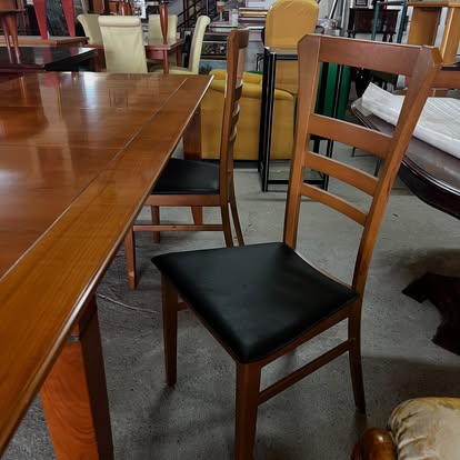 Masă extensibilă din lemn masiv calitate superioara cu 4 scaune made in italy R-901 - imagine 8