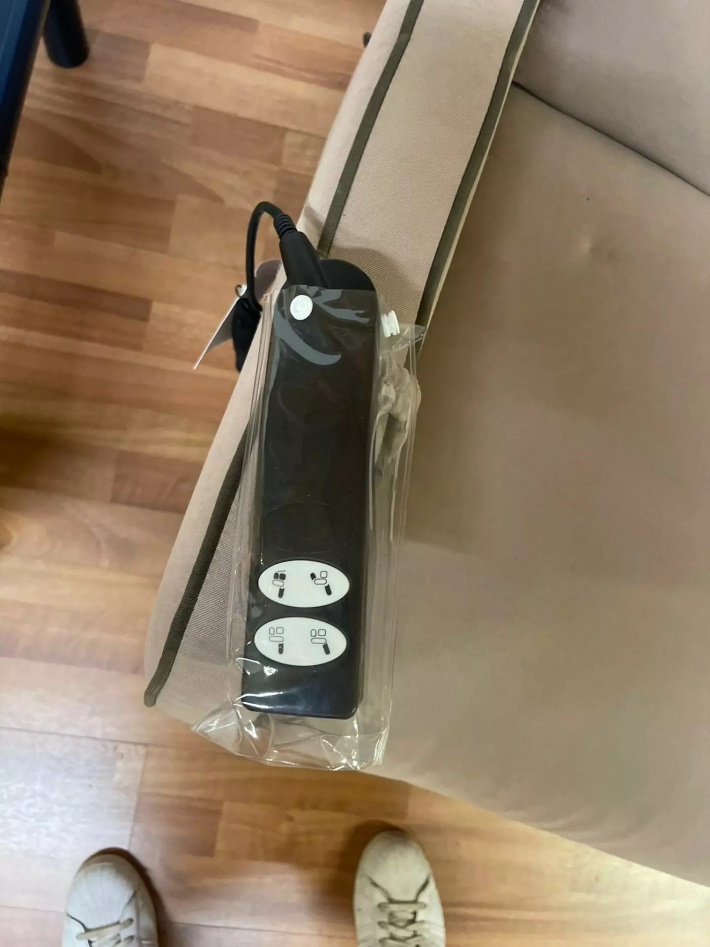 Fotoliu electric din material tesut cu telecomanda, produs nou R-877 - imagine 4
