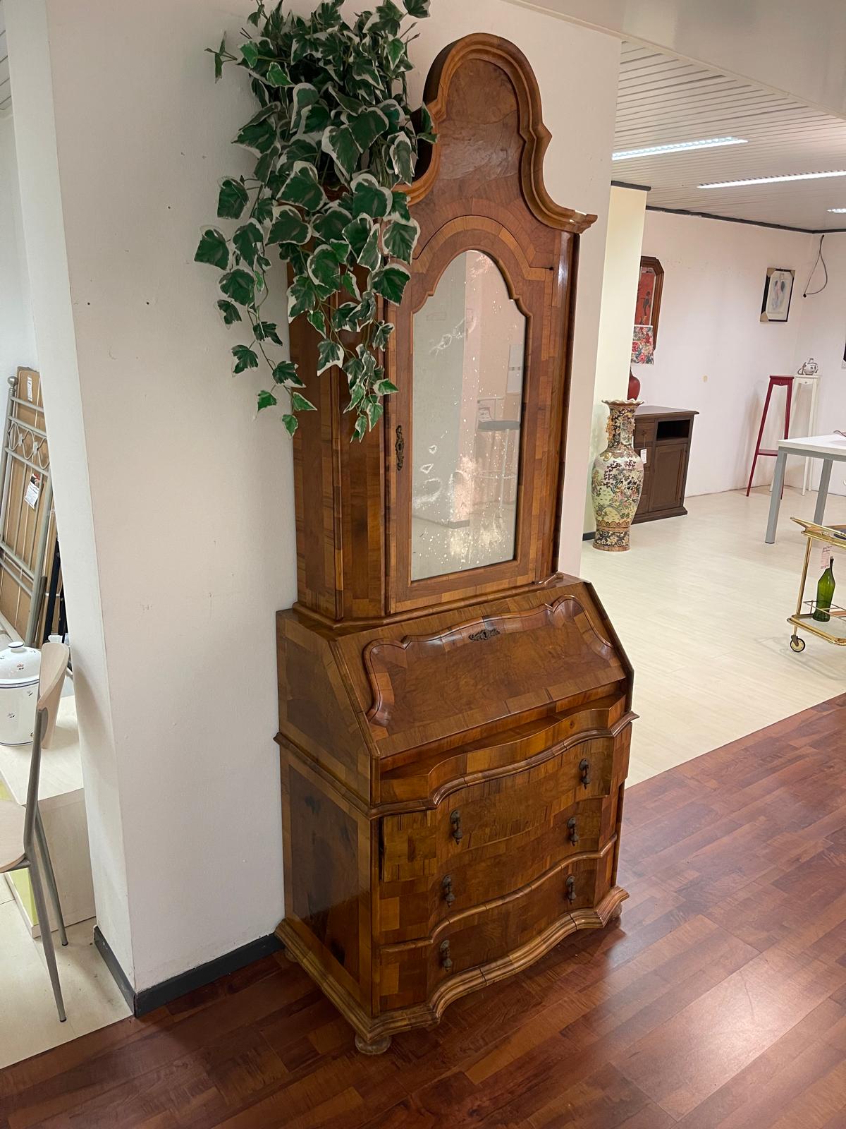 Mobila comoda + oglinda trumeau in lemn de nuc made in italy produs nou de expozitie R-1000