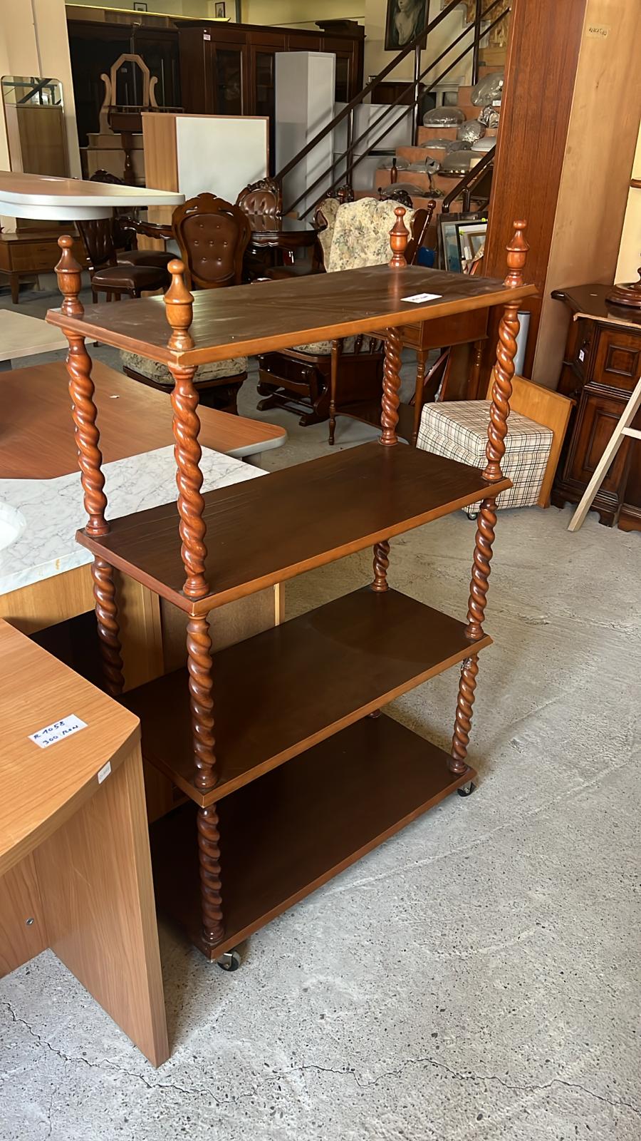 Etajeră vintage din lemn pe roți sh de calitate italiană S 3189