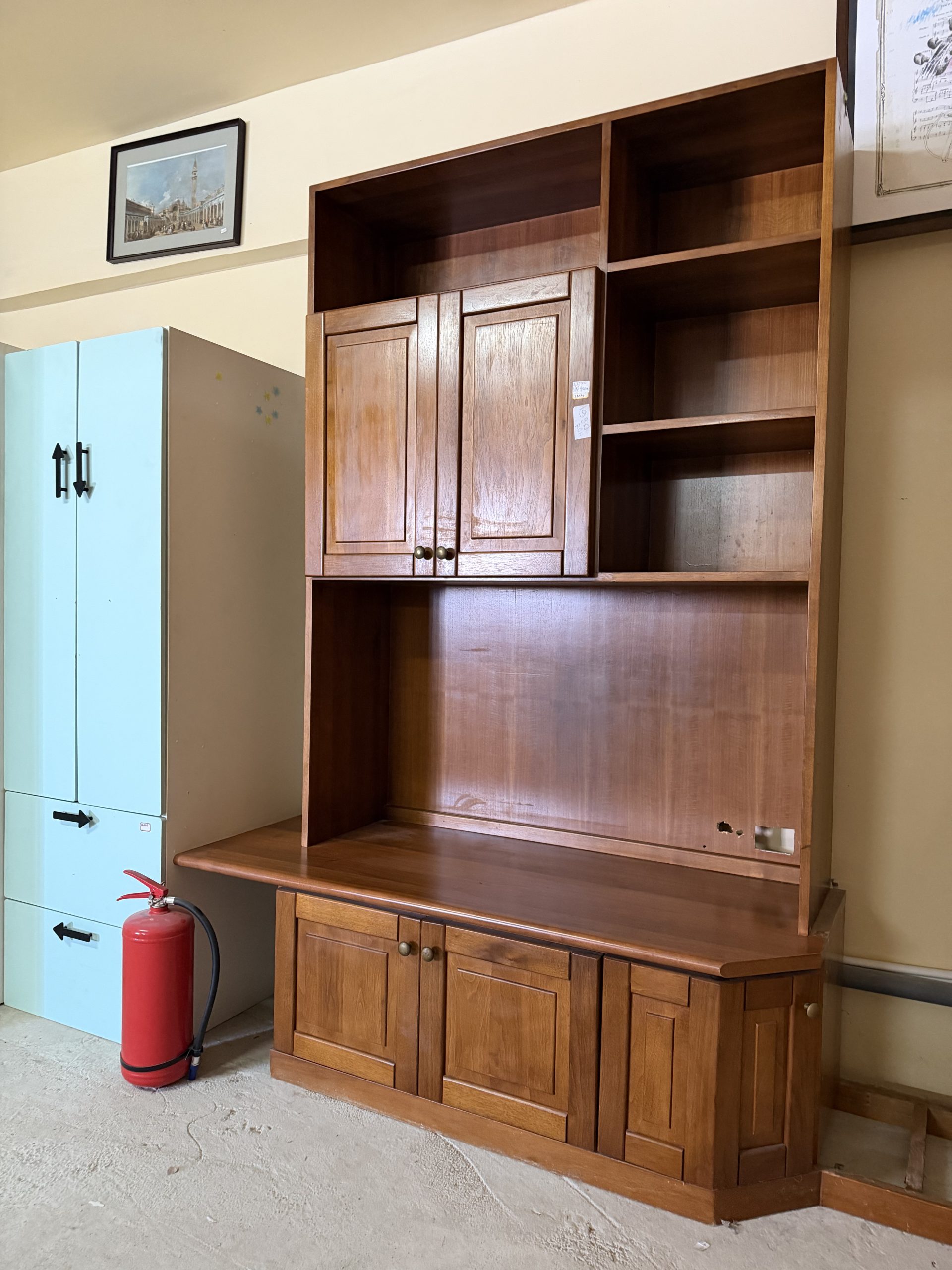Mobilier living din lemn masiv sh de calitate italiană S 3274