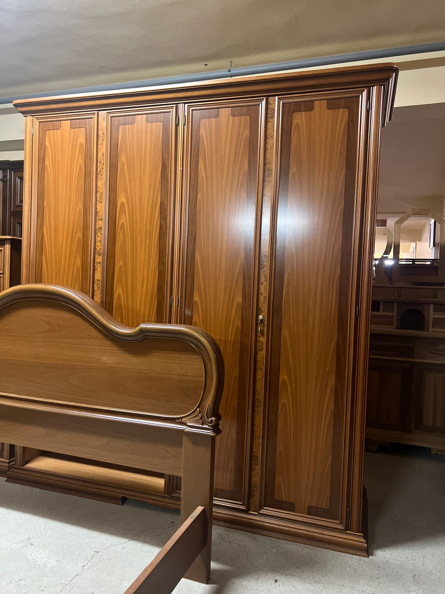 Dormitor complet clasic in lemn masiv S 3726 sh de calitate italiana - imagine 8