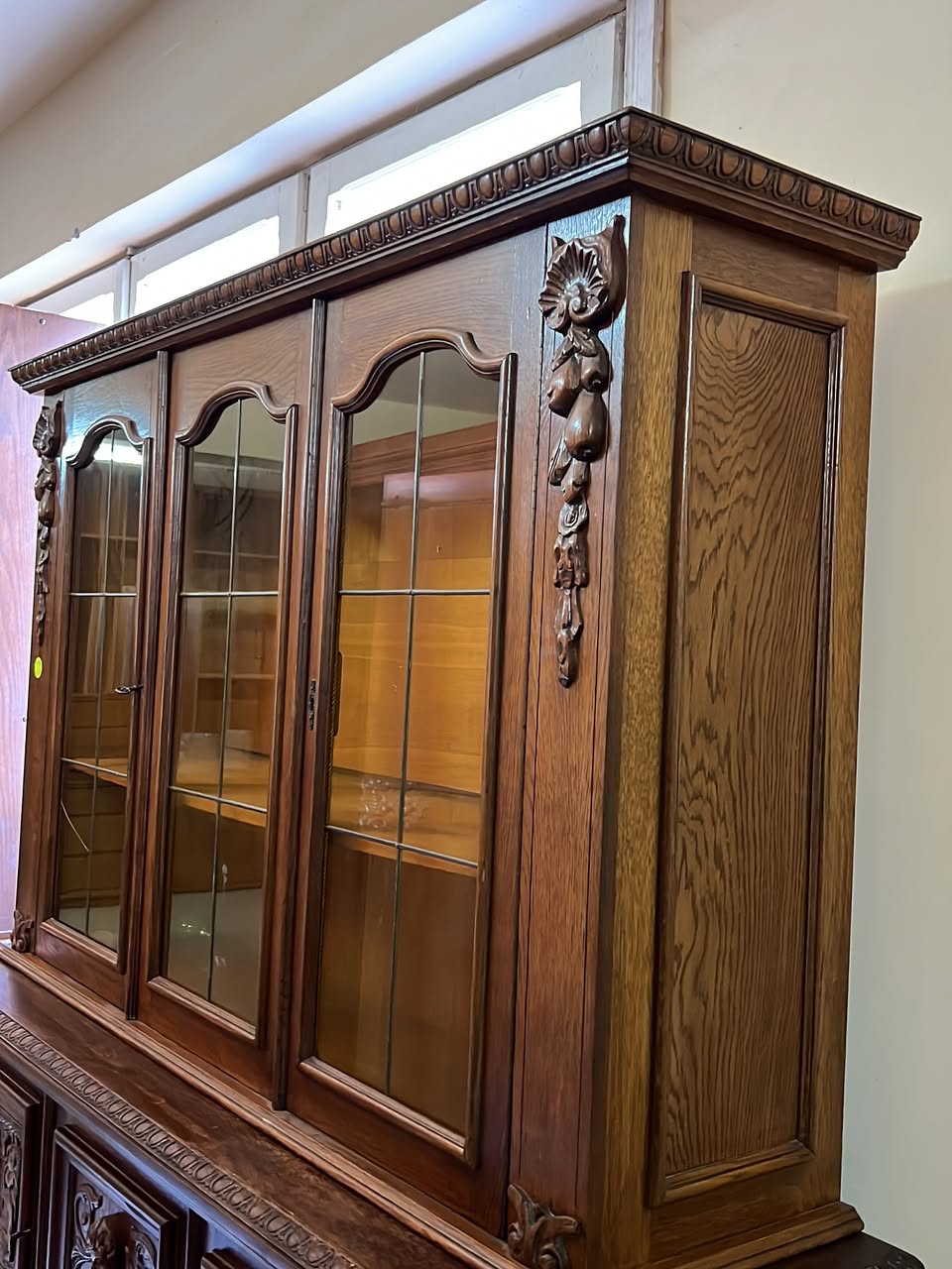 Vitrină sculptată din lemn masiv sh de calitate italiană S 1831 - imagine 4
