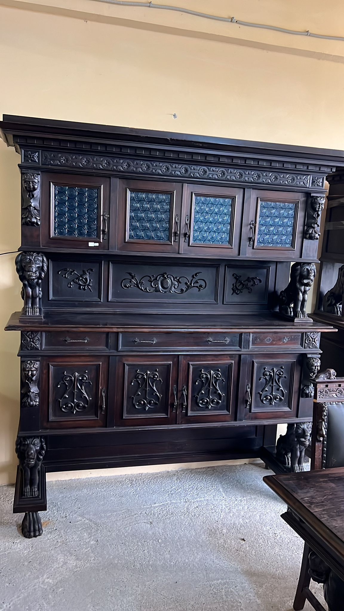 Bufet vintage din lemn masiv sculptat sh de calitate italiană S-4513 - imagine 2