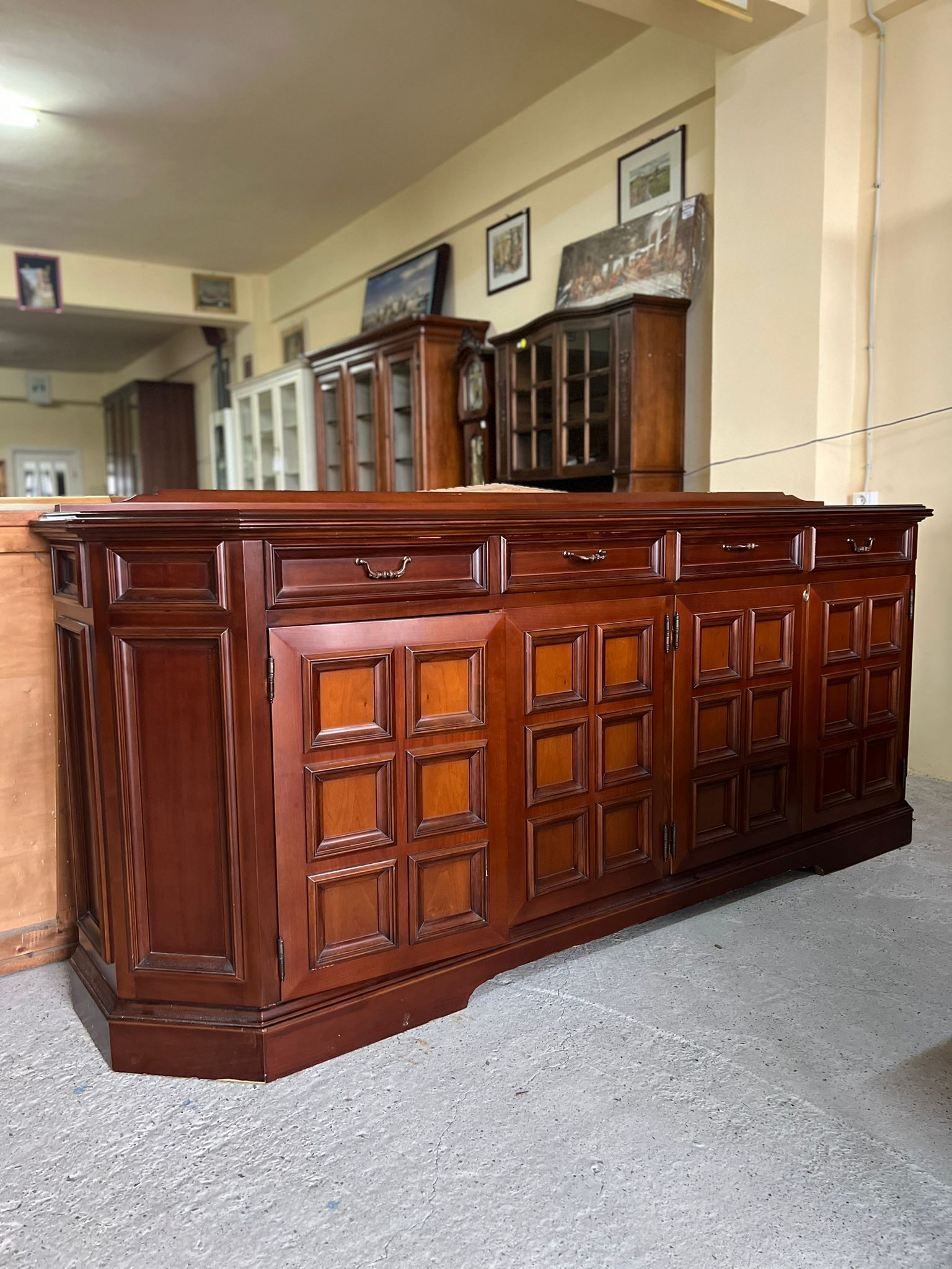 Bufet mare din lemn masiv cu design clasic sh de calitate italiană S 4525