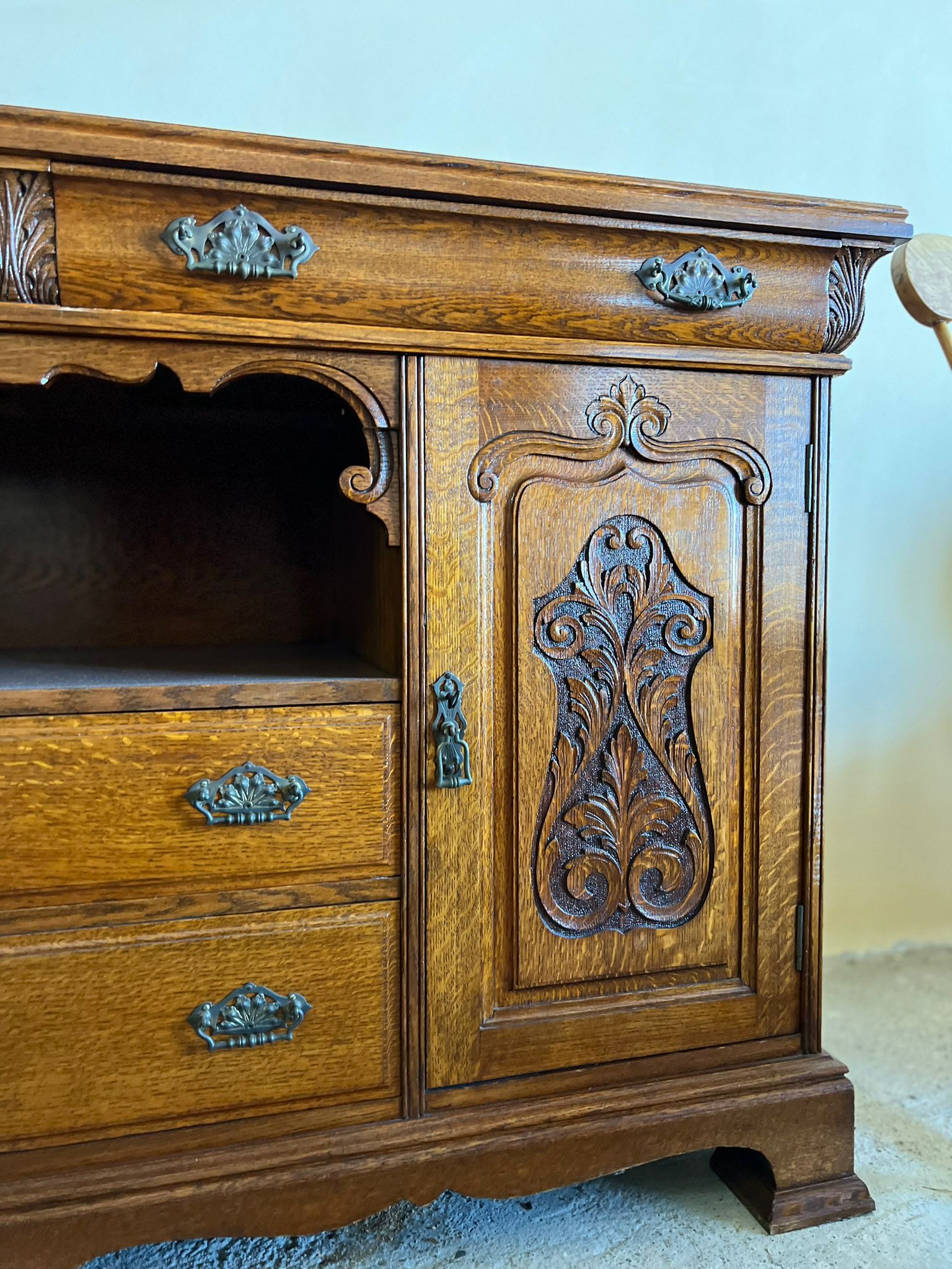 Comodă vintage din lemn masiv sh de calitate italiană C 254 - imagine 2