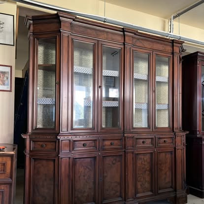 Vitrină din lemn masiv cu vitraje sh de calitate italiană S 4622 - imagine 4