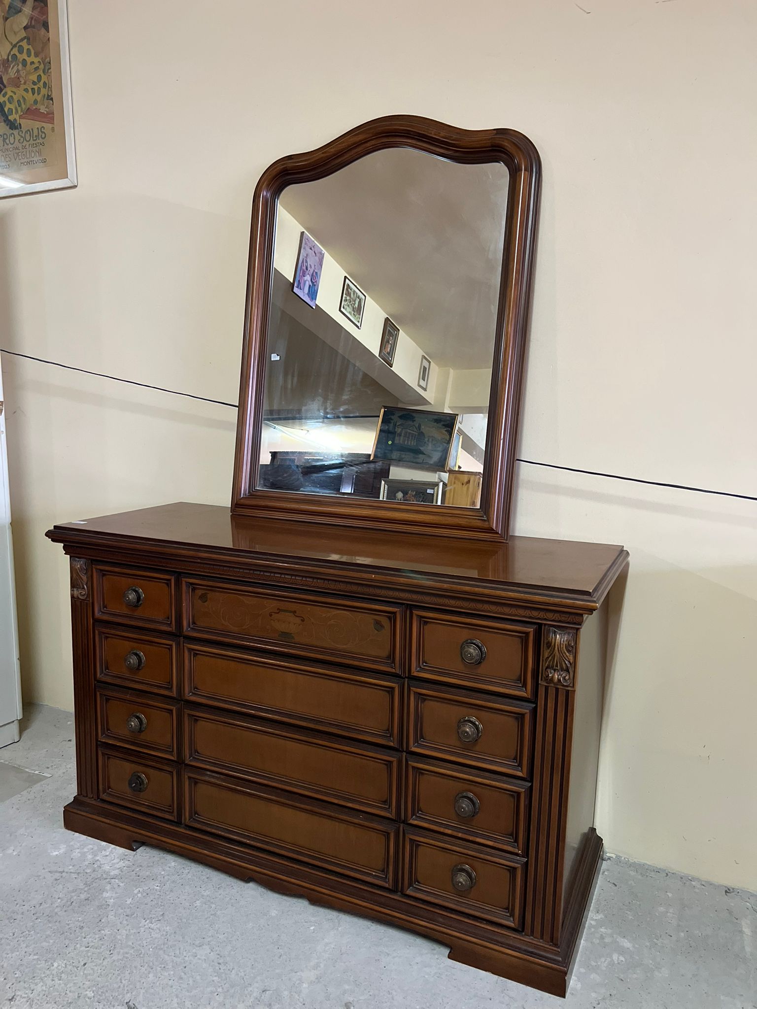 Comodă vintage din lemn cu oglindă sh de calitate italiană Cod 146