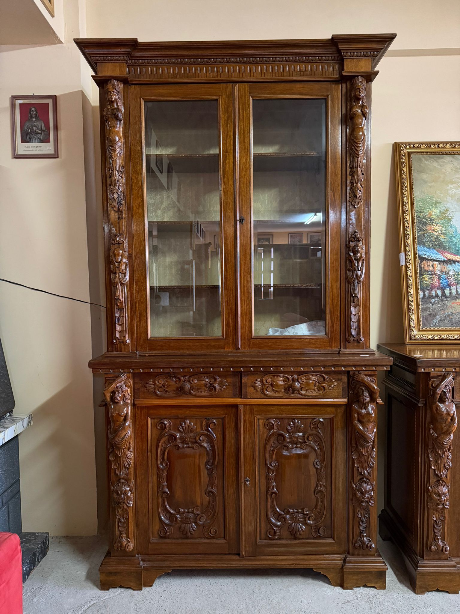 Vitrină din lemn masiv cu sticlă cristal sh de calitate italiana – S 5049