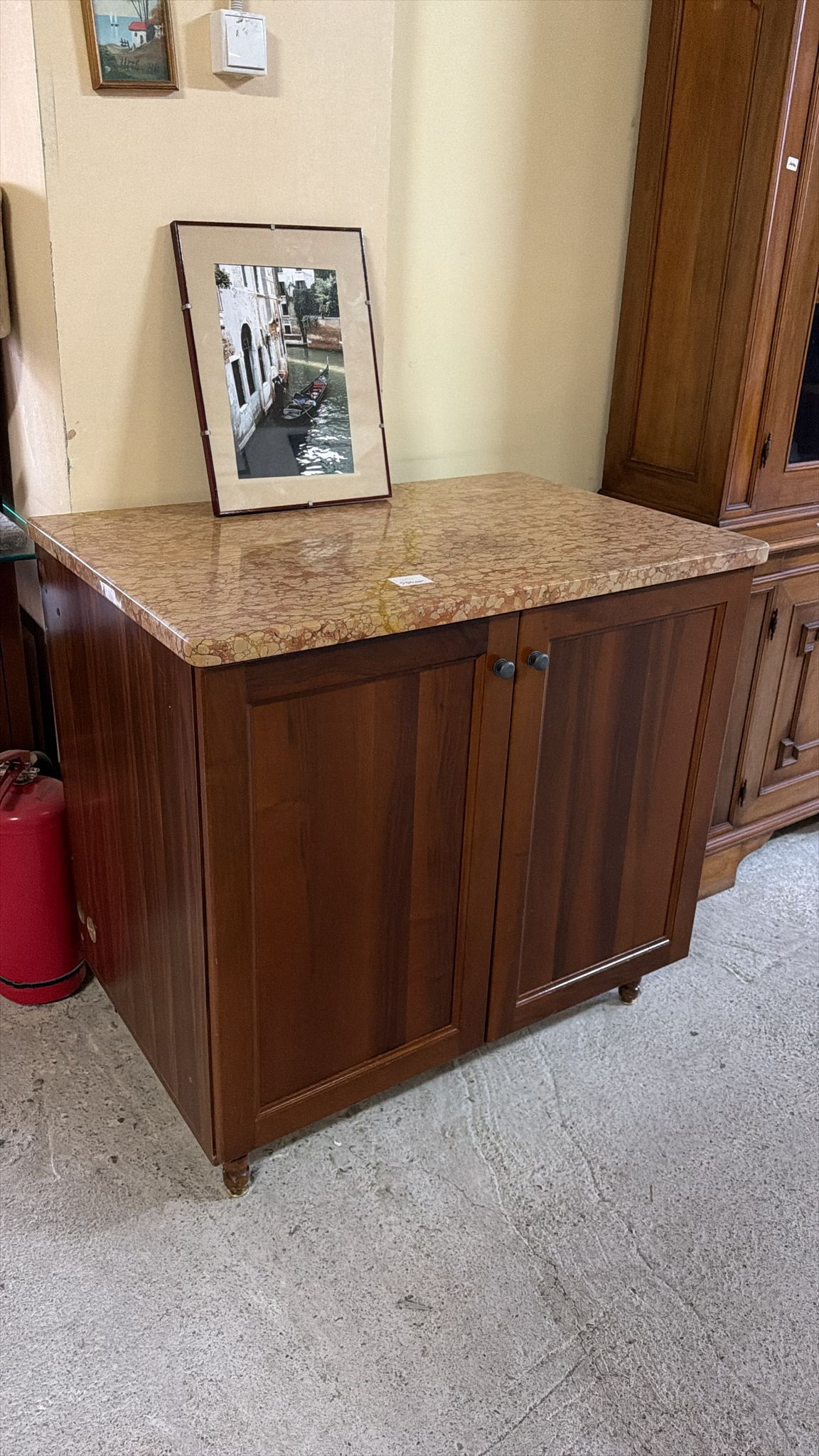 Comodă din lemn cu blat din marmură sh de calitate italiană | S 4953