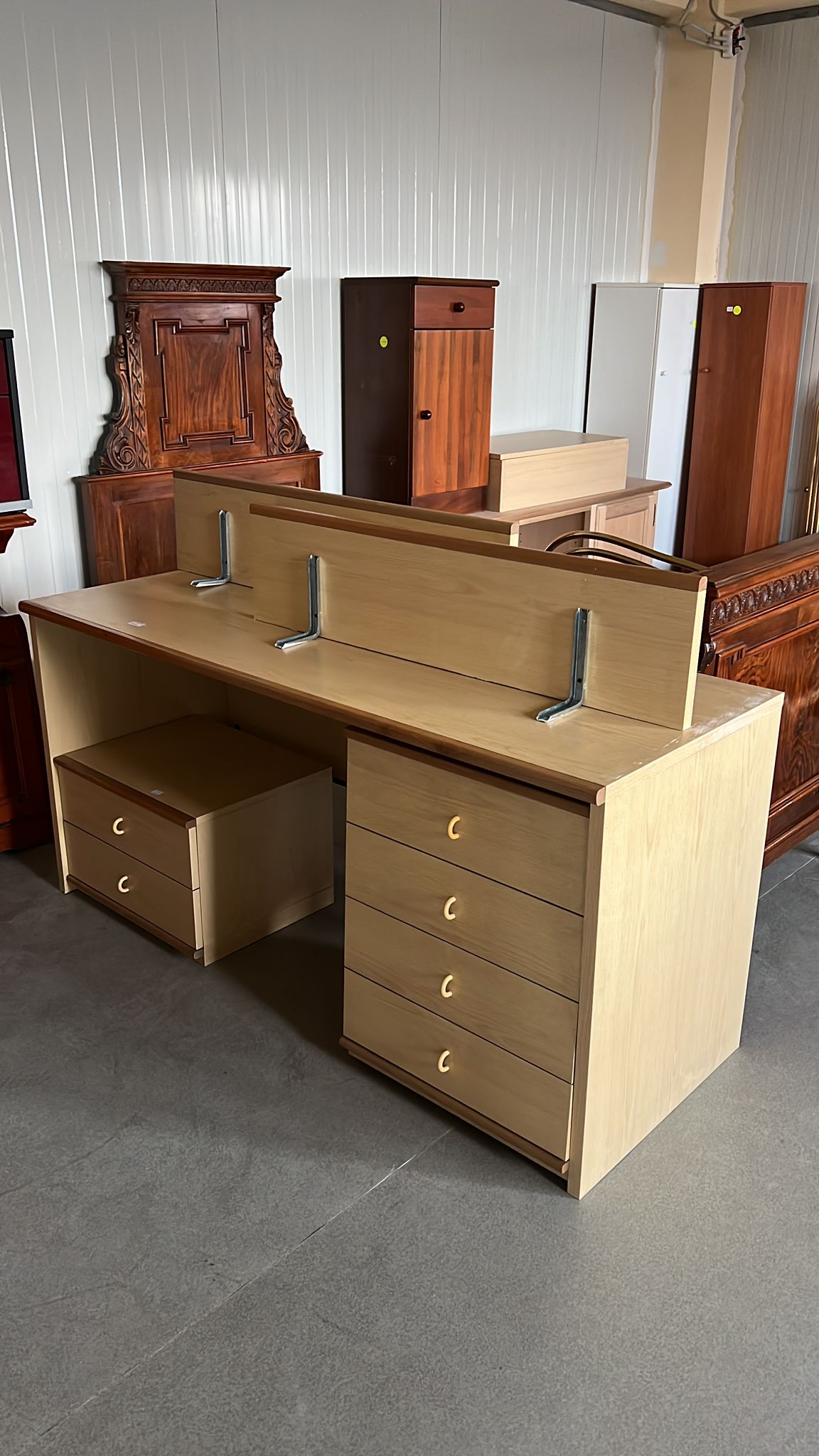 Birou office cu sertare si rafturi sh de calitate italiana S4808