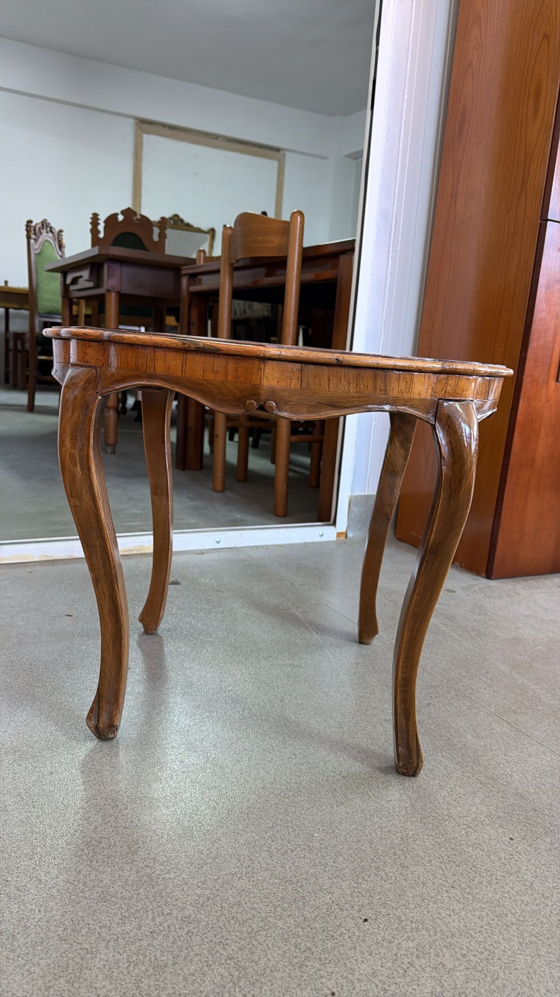 Măsuță rotundă vintage din lemn sh de calitate italiană 3562/U - imagine 2