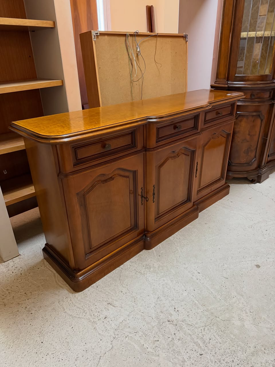 Comodă din lemn masiv sh de calitate italiană 3109/U