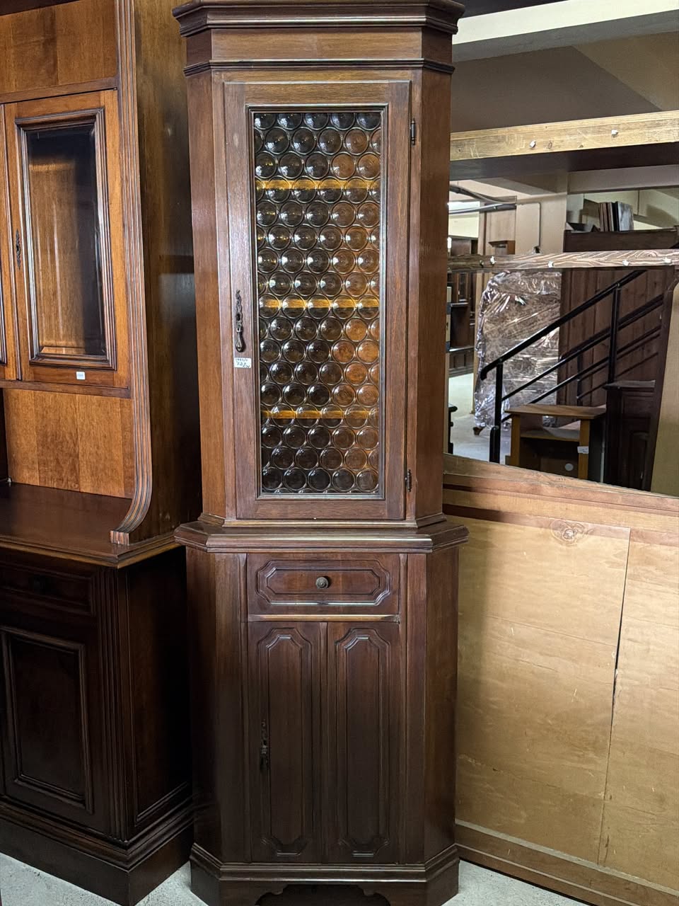 Colțar vitrină din lemn italian cu sticlă decorativă 3983/U
