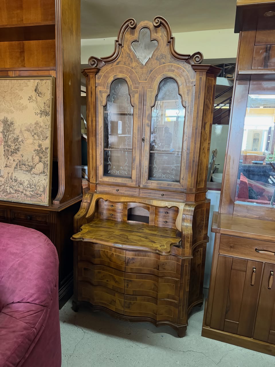 Secretier din lemn masiv cu vitrină SH în stil clasic 4312/U