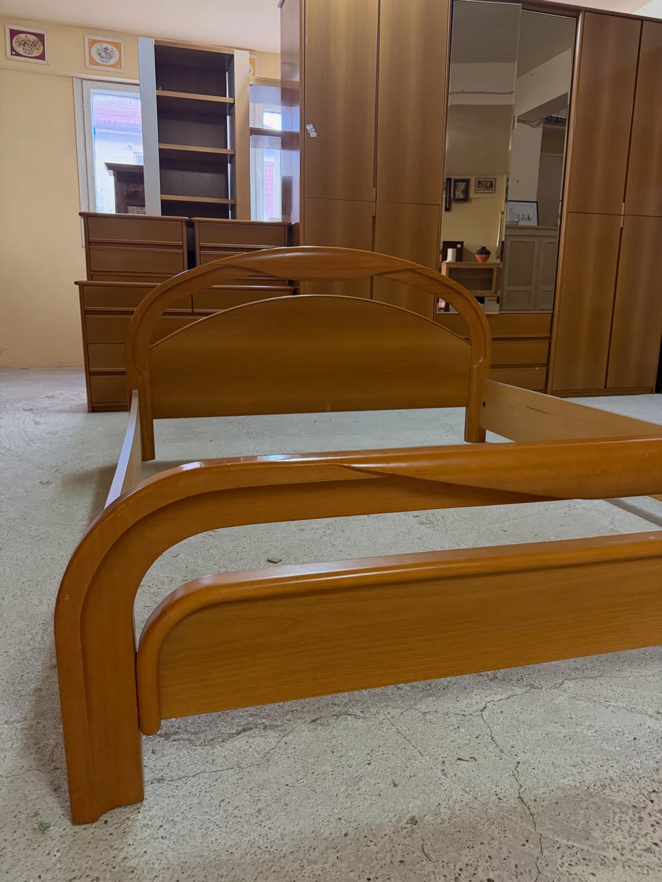 Dormitor complet cu structură din lemn masiv sh de calitate italiană 4779/U - imagine 6